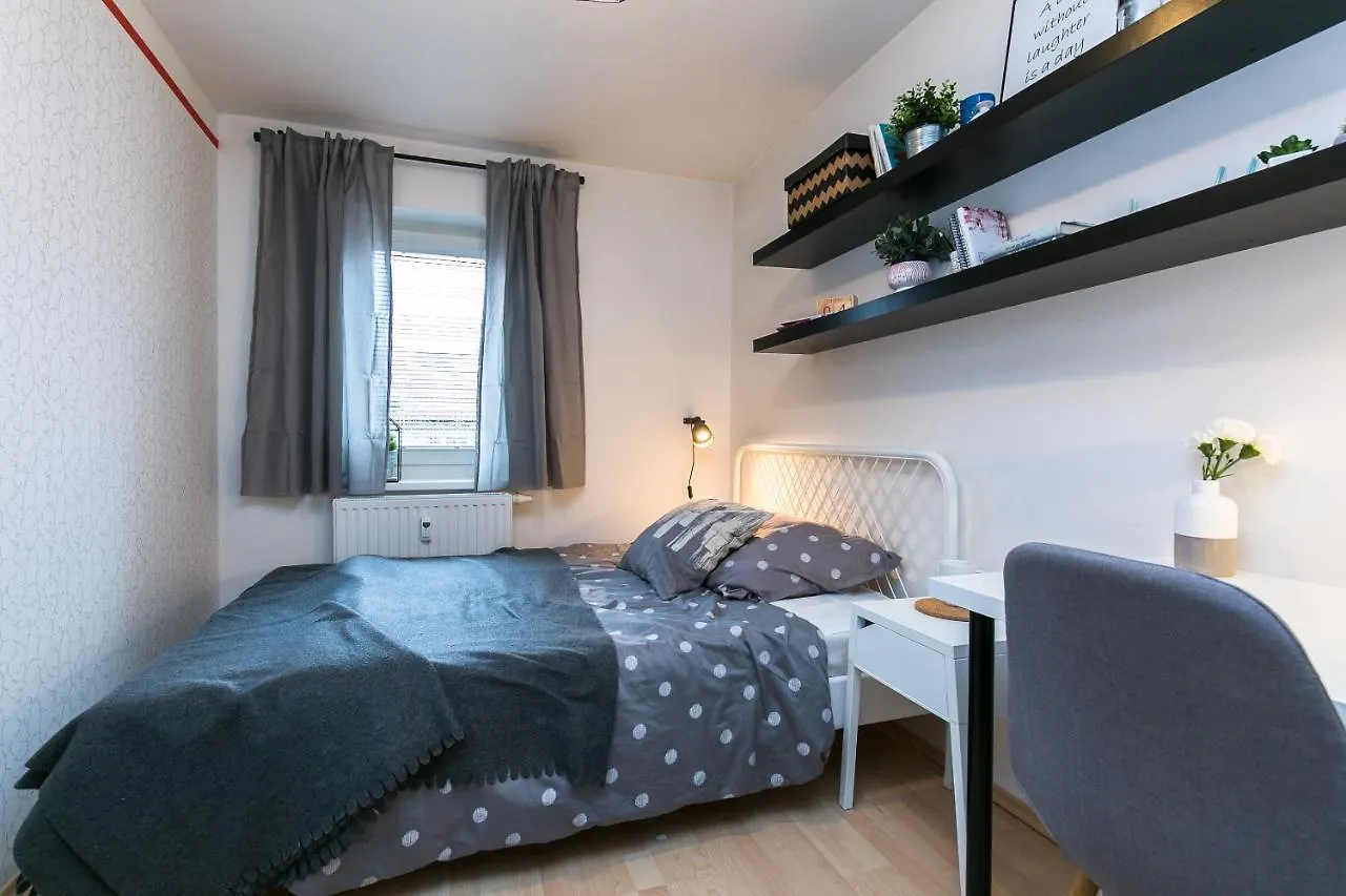 Apartments Safarikova Prague 0*,