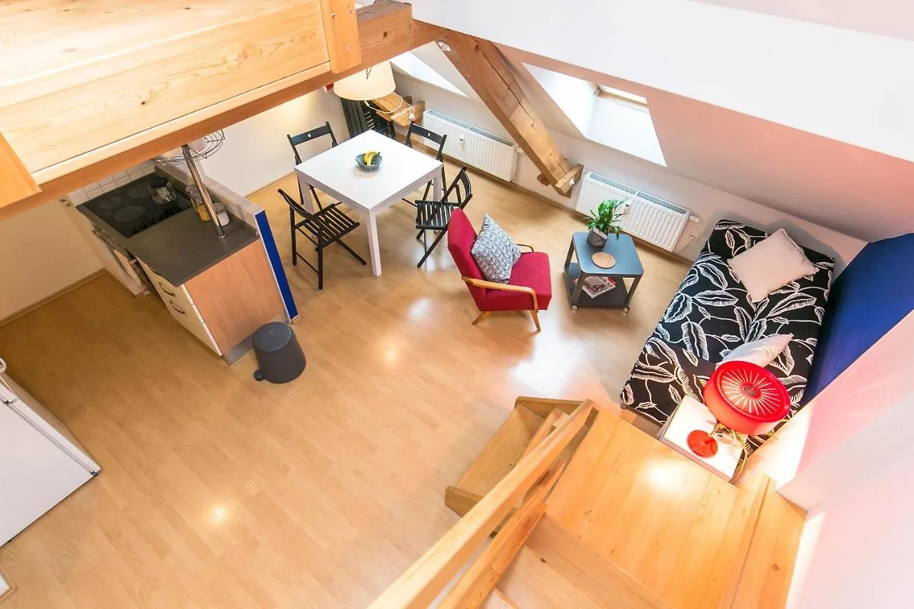 Apartments Safarikova Prague 0*,