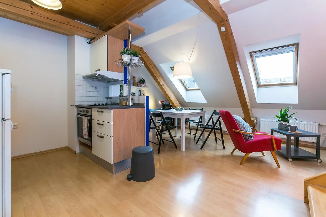 Apartments Safarikova Πράγα