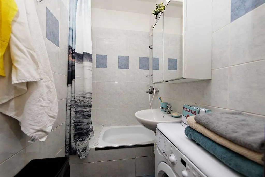 Apartments Safarikova Praga 0*,